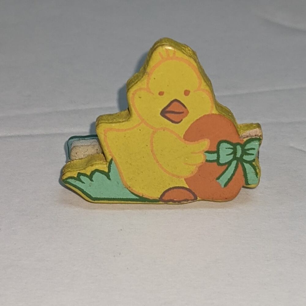 Vintage Wooden Duckling Pin Brooch Spring Easter Children